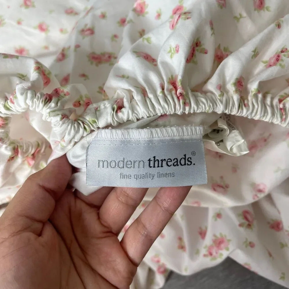 Modern Threads White & Pink Floral Twin Size Fitted Sheet